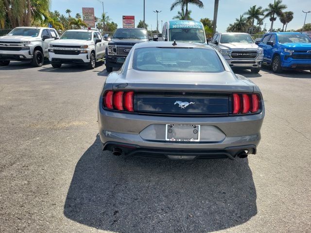 2022 Ford Mustang EcoBoost