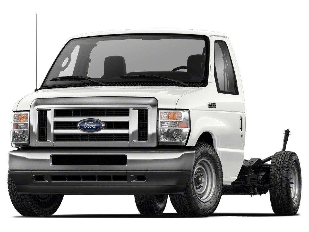 2025 Ford E-350SD Base Cutaway