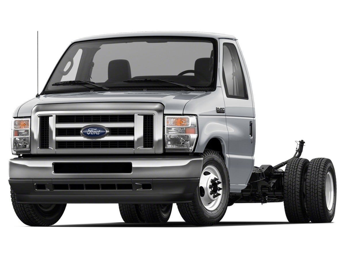 2025 Ford E-450SD Base