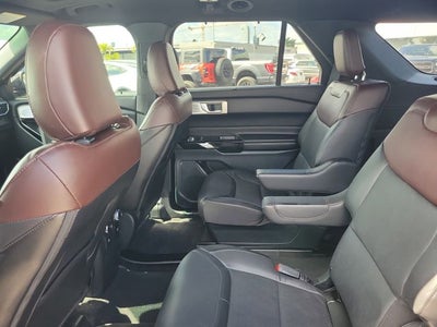 2023 Ford Explorer Platinum