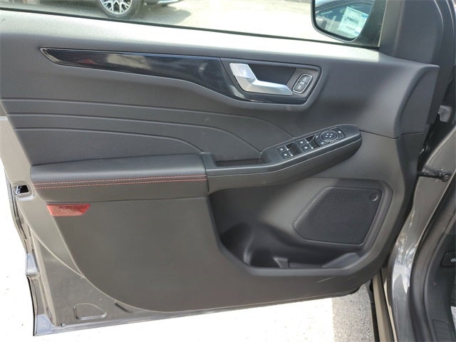 2025 Ford Escape Hybrid ST-Line