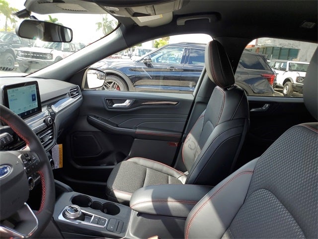 2025 Ford Escape Hybrid ST-Line