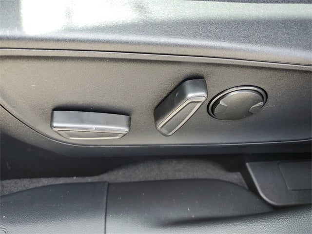 2025 Ford Escape Hybrid ST-Line