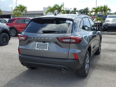 2025 Ford Escape Hybrid ST-Line