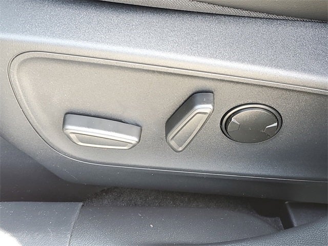 2025 Ford Escape Hybrid ST-Line