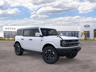2026 Ford Bronco Outer Banks