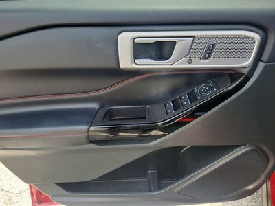 2024 Ford Explorer ST-Line