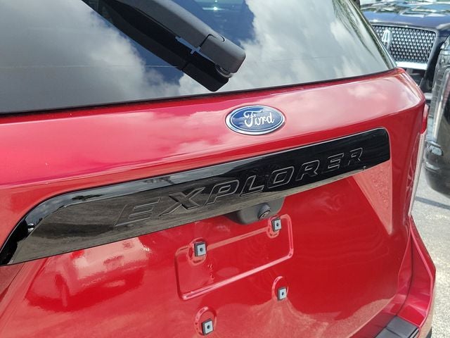 2024 Ford Explorer ST-Line