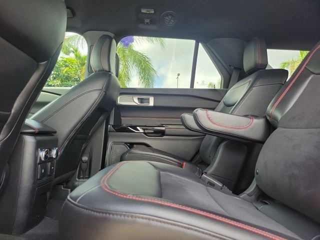 2024 Ford Explorer ST-Line