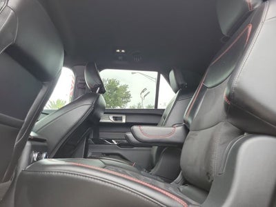 2022 Ford Explorer ST-Line