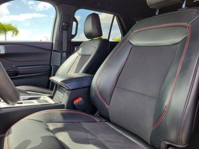 2024 Ford Explorer ST-Line
