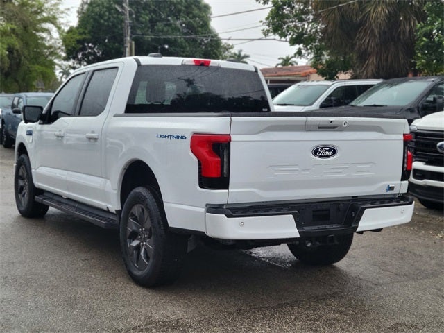2025 Ford F-150 Lightning Flash