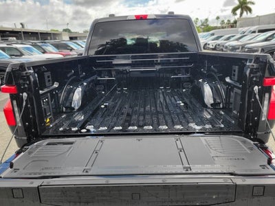 2025 Ford F-150 Lightning Flash