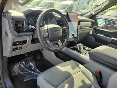 2025 Ford F-150 Lightning Flash