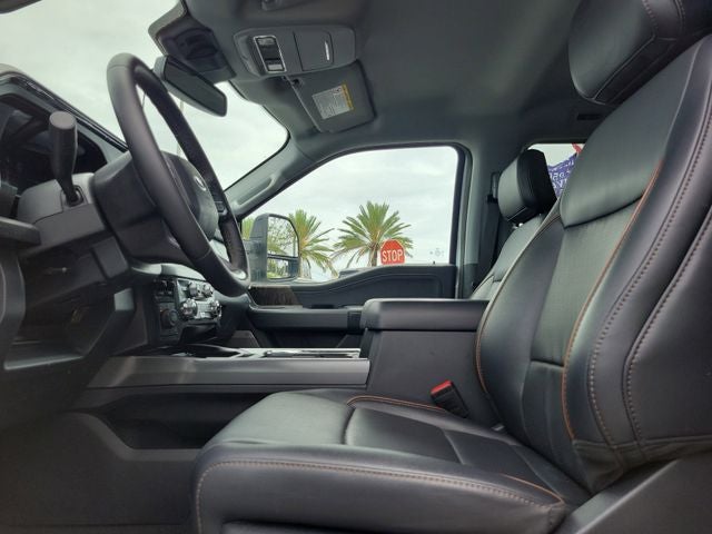 2025 Ford F-450SD Lariat DRW