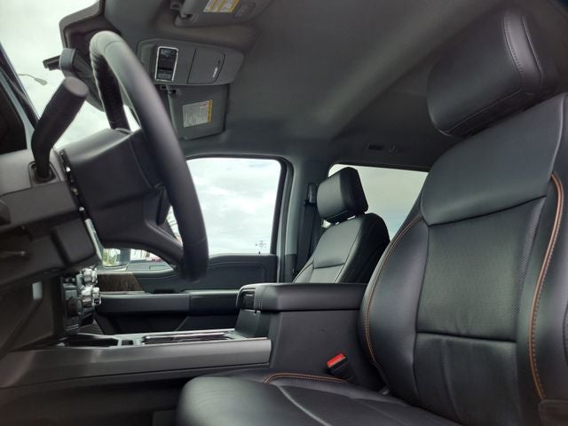2025 Ford F-450SD Lariat DRW