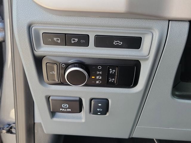 2023 Ford F-150 Lightning XLT