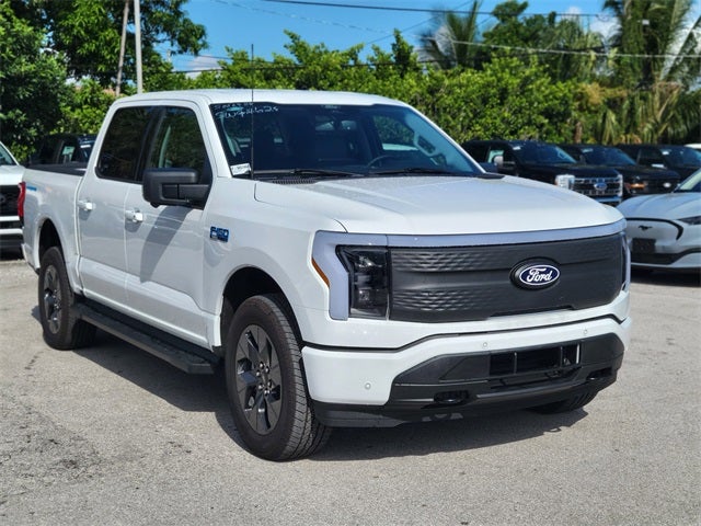 2025 Ford F-150 Lightning Flash
