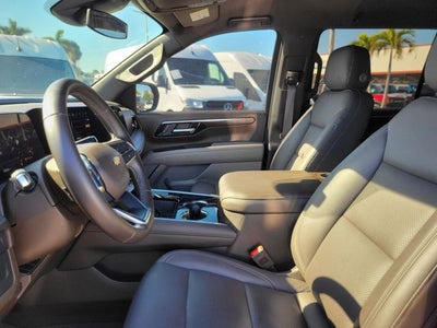 2025 Chevrolet Suburban LS