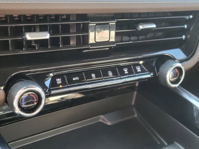 2025 Chevrolet Suburban LS