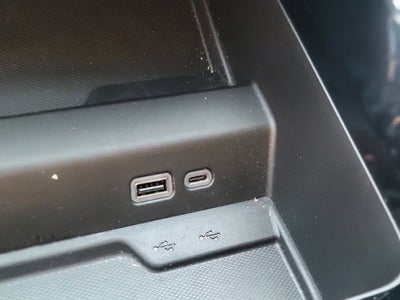 2025 Chevrolet Suburban LS