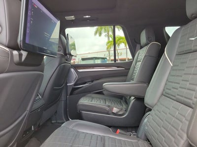 2025 Cadillac Escalade Sport Platinum