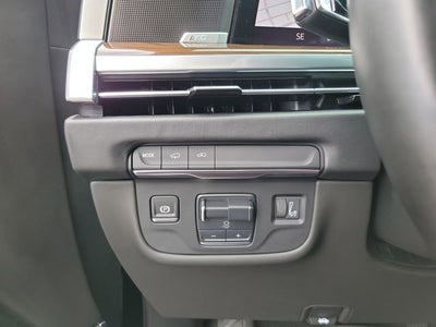 2025 Cadillac Escalade Sport Platinum