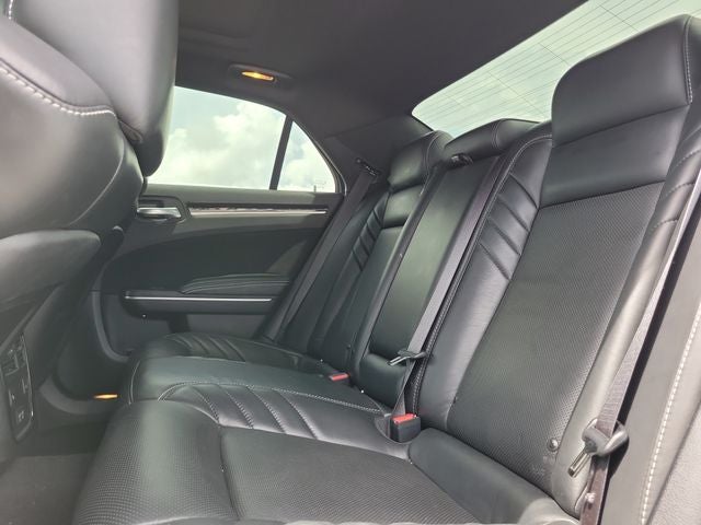 2023 Chrysler 300 C