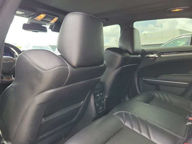 2023 Chrysler 300 C