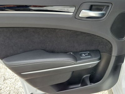 2023 Chrysler 300 C