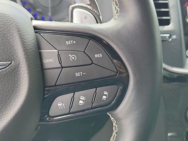 2023 Chrysler 300 C