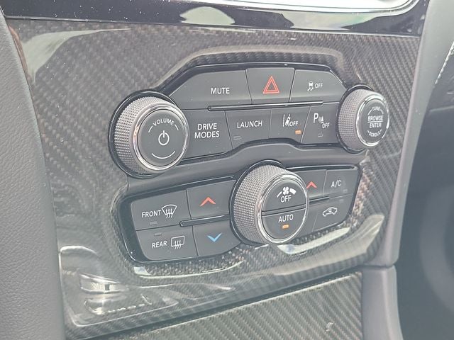 2023 Chrysler 300 C