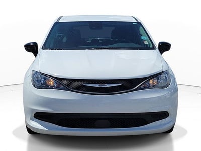 2024 Chrysler Voyager LX