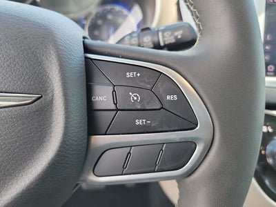 2024 Chrysler Voyager LX