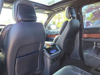 2022 Lincoln Navigator Standard