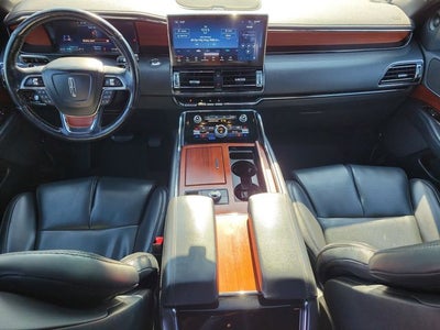 2022 Lincoln Navigator Standard