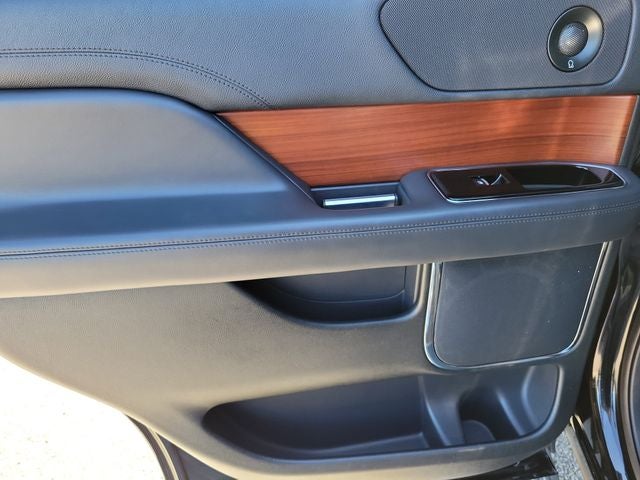 2022 Lincoln Navigator Standard