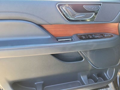 2022 Lincoln Navigator Standard
