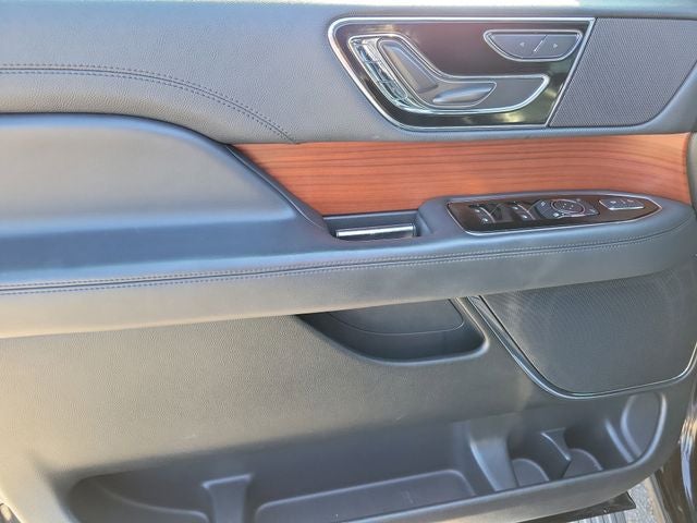 2022 Lincoln Navigator Standard