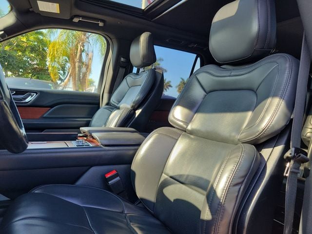 2022 Lincoln Navigator Standard