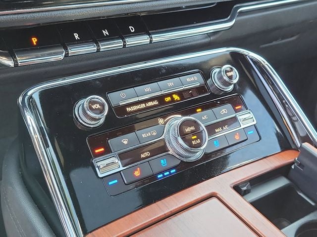 2022 Lincoln Navigator Standard