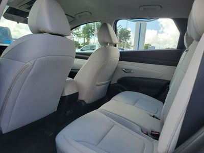 2025 Hyundai Tucson SE