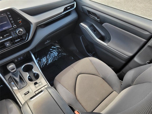 2022 Toyota Highlander L