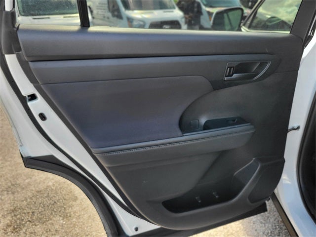 2022 Toyota Highlander L