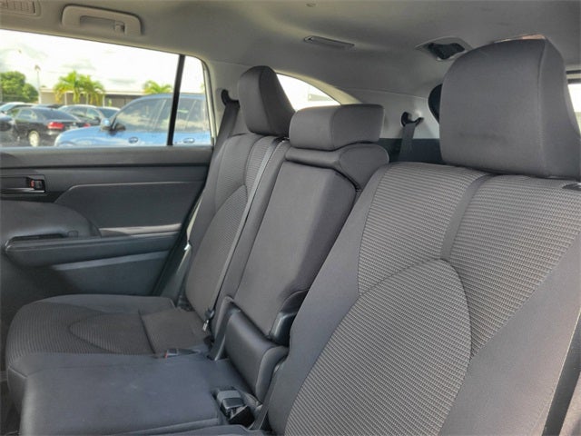 2022 Toyota Highlander L