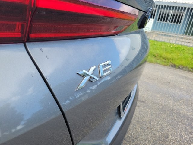 2024 BMW X6 xDrive40i
