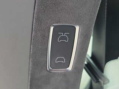 2022 Tesla Model X Base