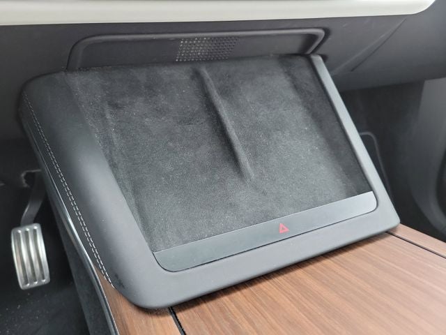 2022 Tesla Model X Base