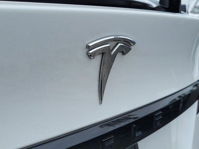 2022 Tesla Model X Base