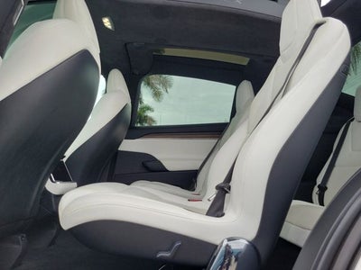 2022 Tesla Model X Base